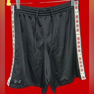 Y2K Under Armour athletic shorts men’s size small black white red logo stripes